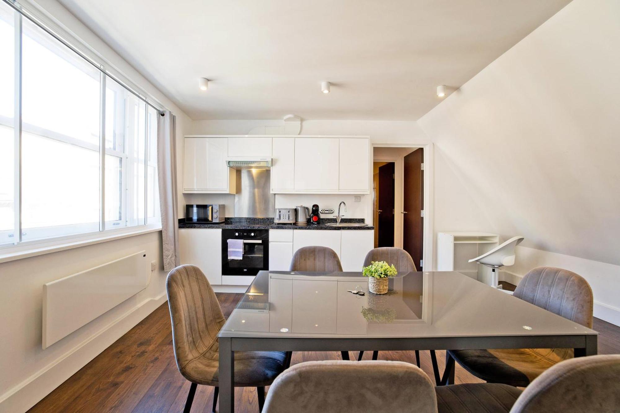 Imperial Middlesex Street Apartments 런던 외부 사진