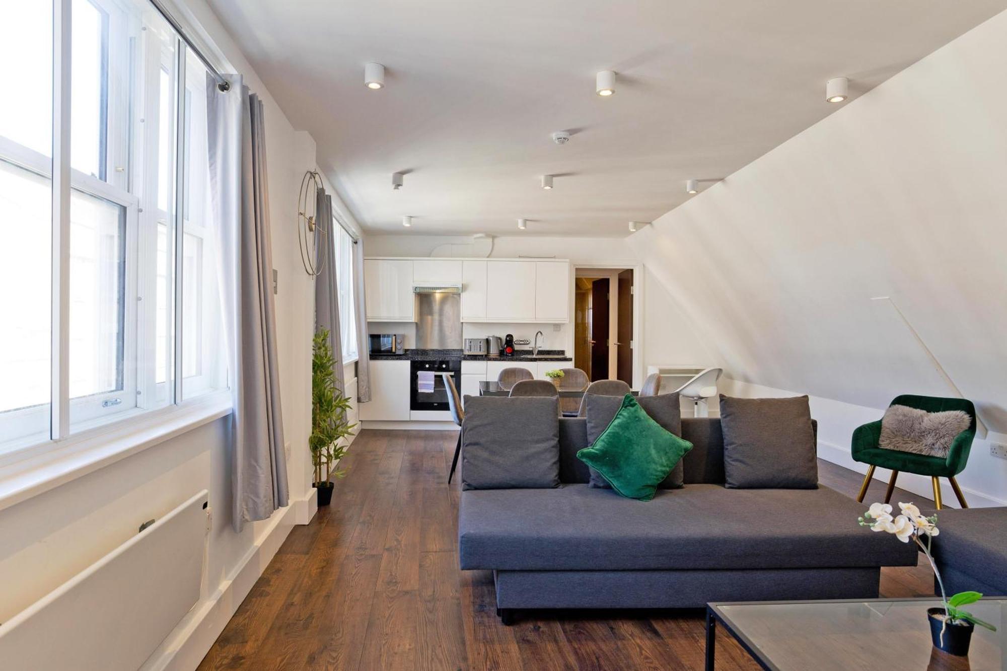 Imperial Middlesex Street Apartments 런던 외부 사진