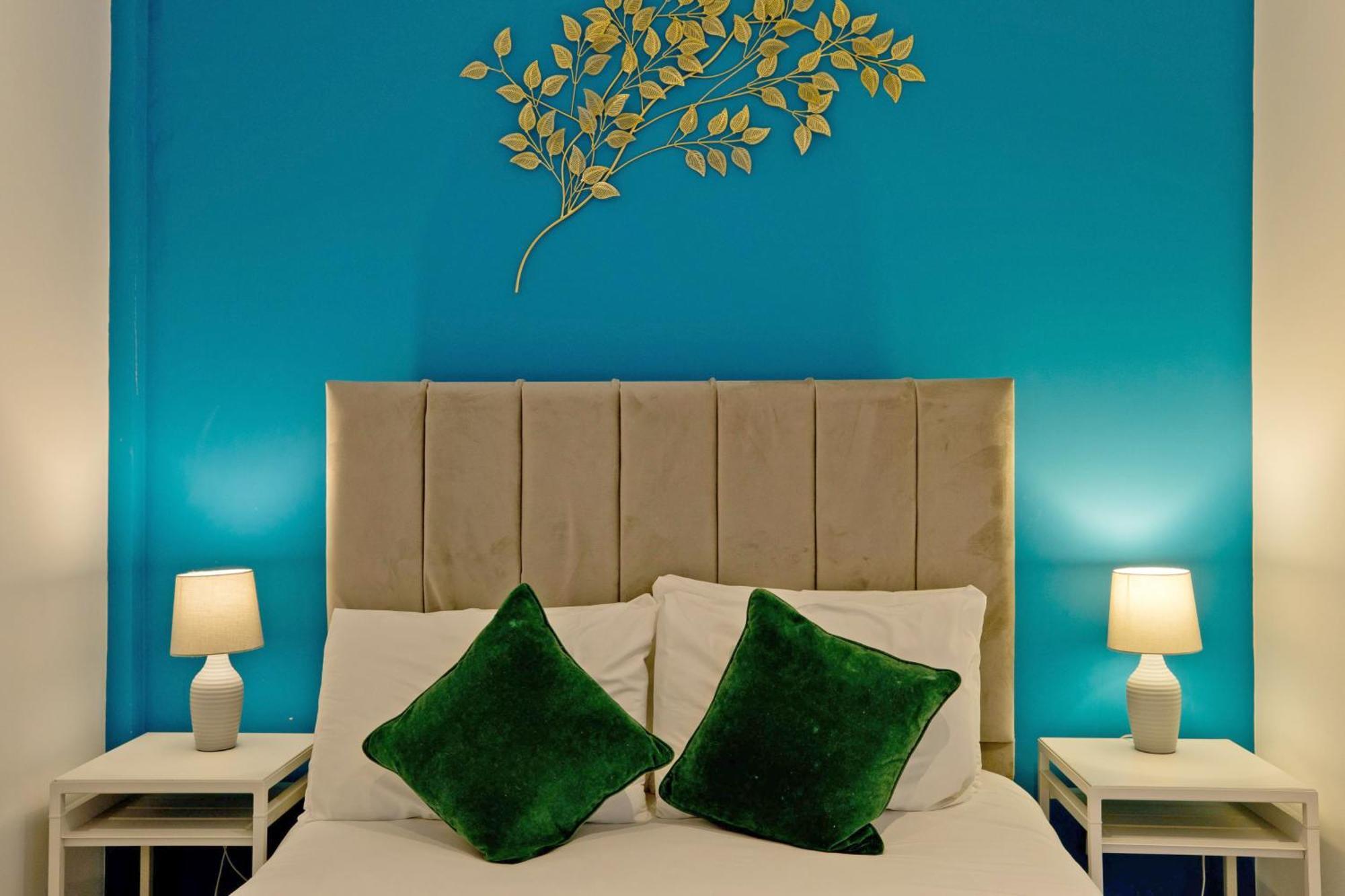 Imperial Middlesex Street Apartments 런던 외부 사진