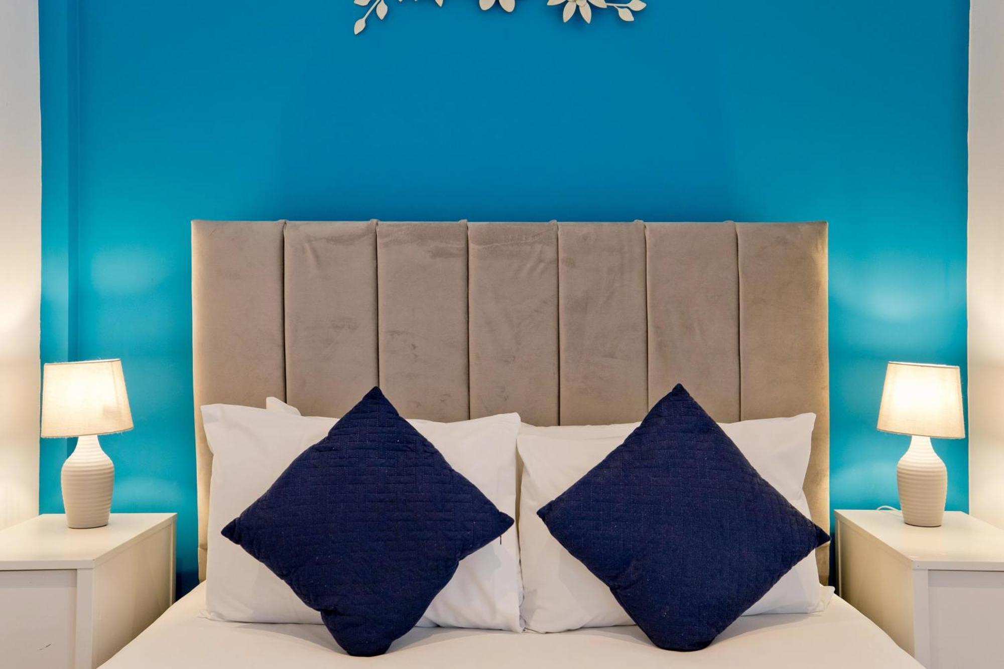 Imperial Middlesex Street Apartments 런던 외부 사진