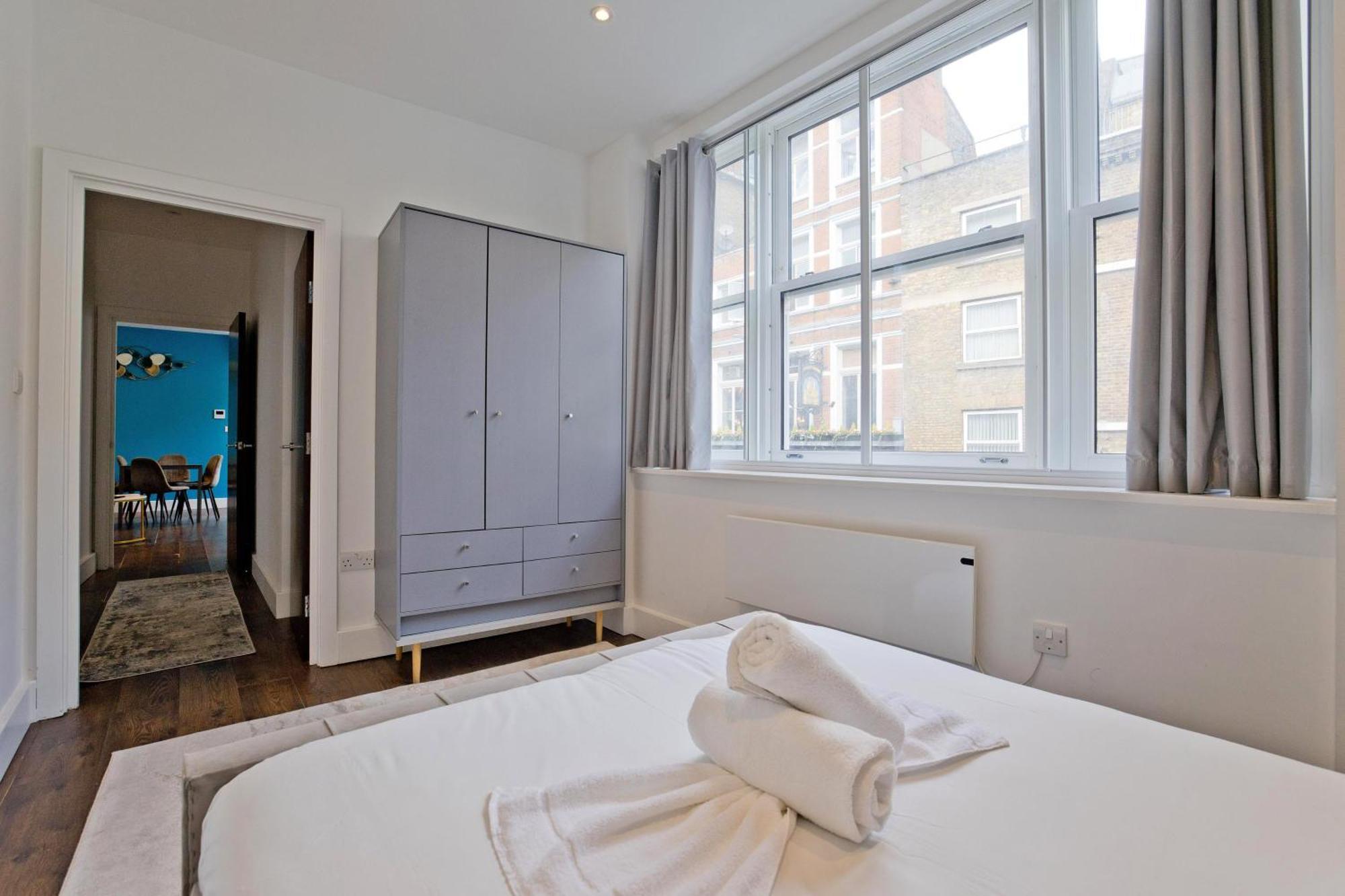 Imperial Middlesex Street Apartments 런던 외부 사진
