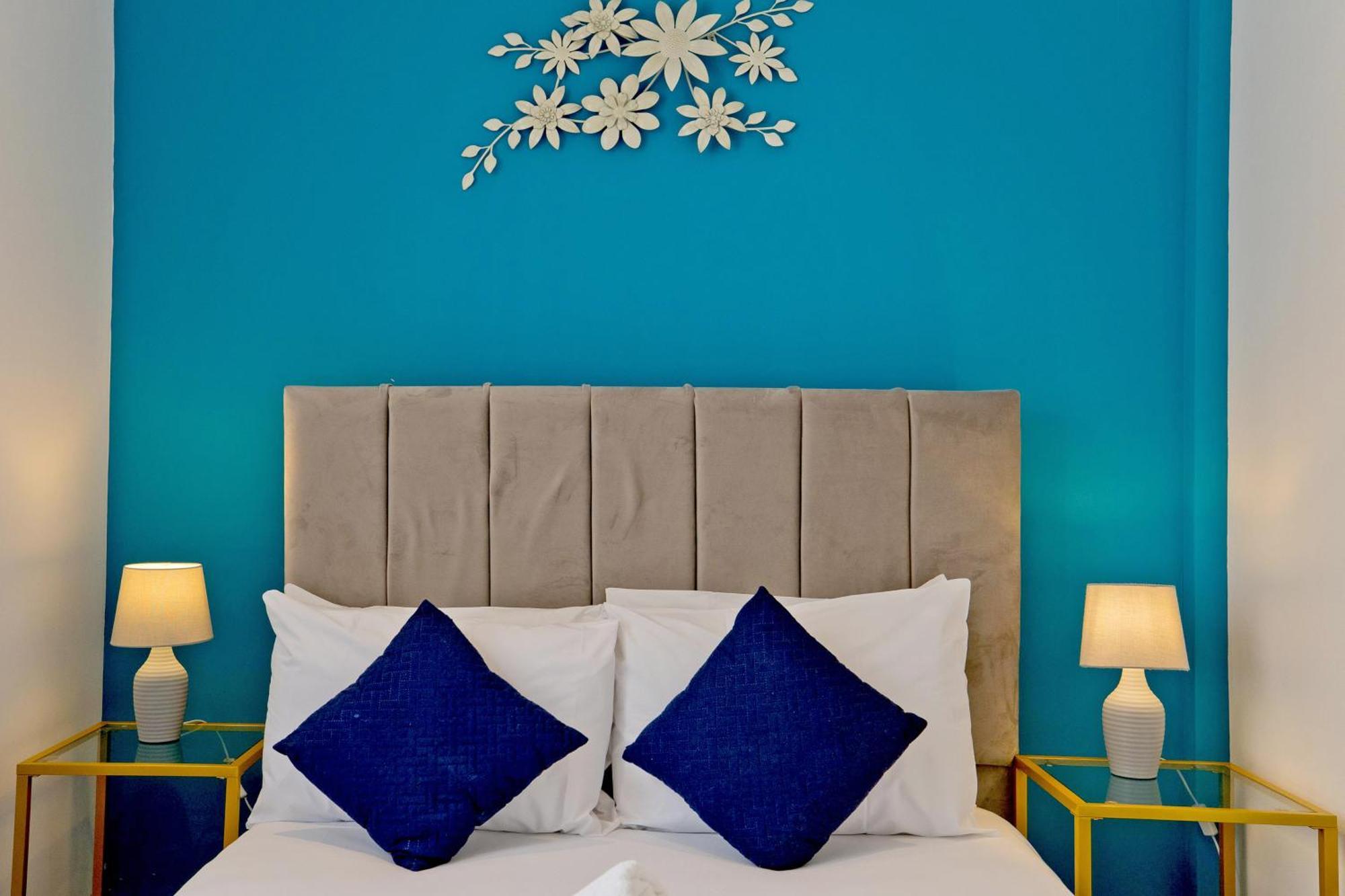 Imperial Middlesex Street Apartments 런던 외부 사진
